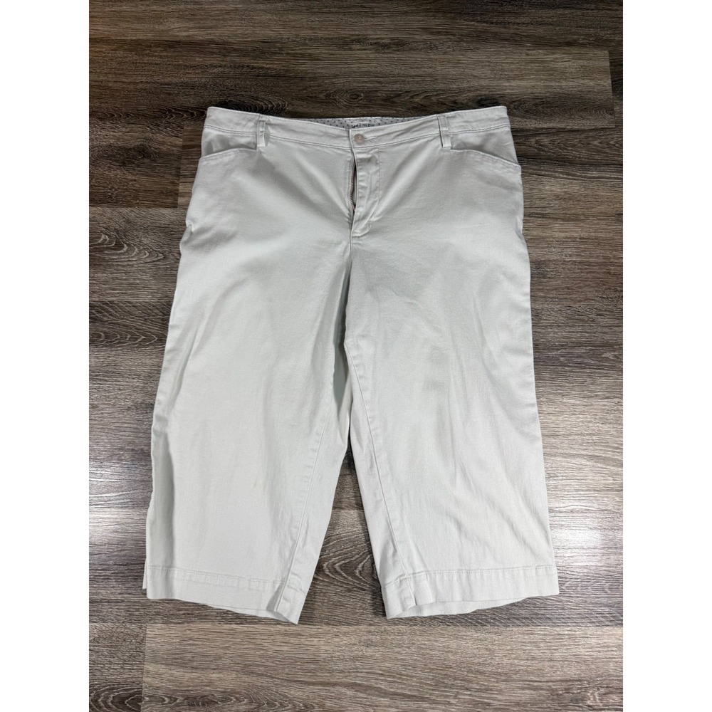 Lee Women 16 Medium Khaki Capri Pants Just Below The Waist Beige Crop